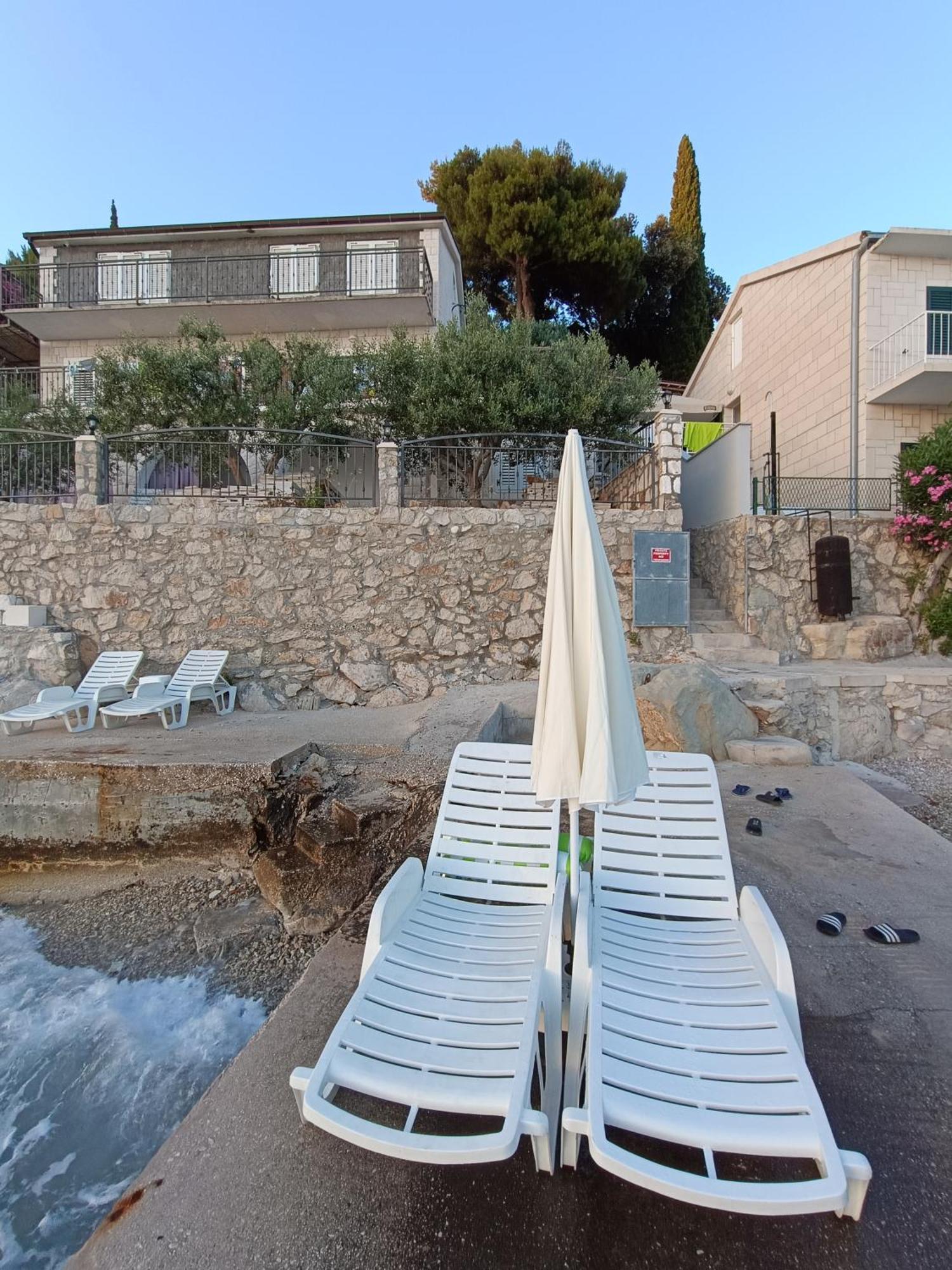 צלינה Studio Apartmani Tucic מראה חיצוני תמונה